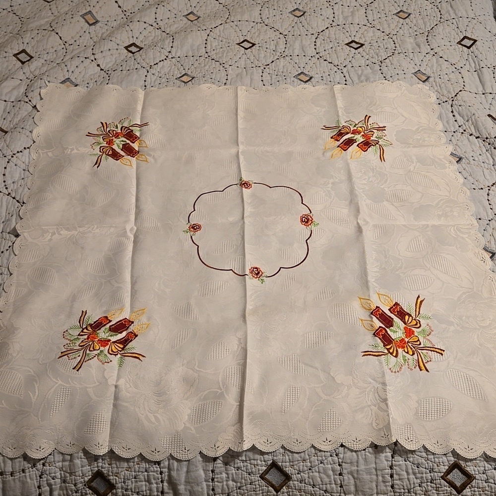 German Table Linen Candle Theme 29 x 29 inches